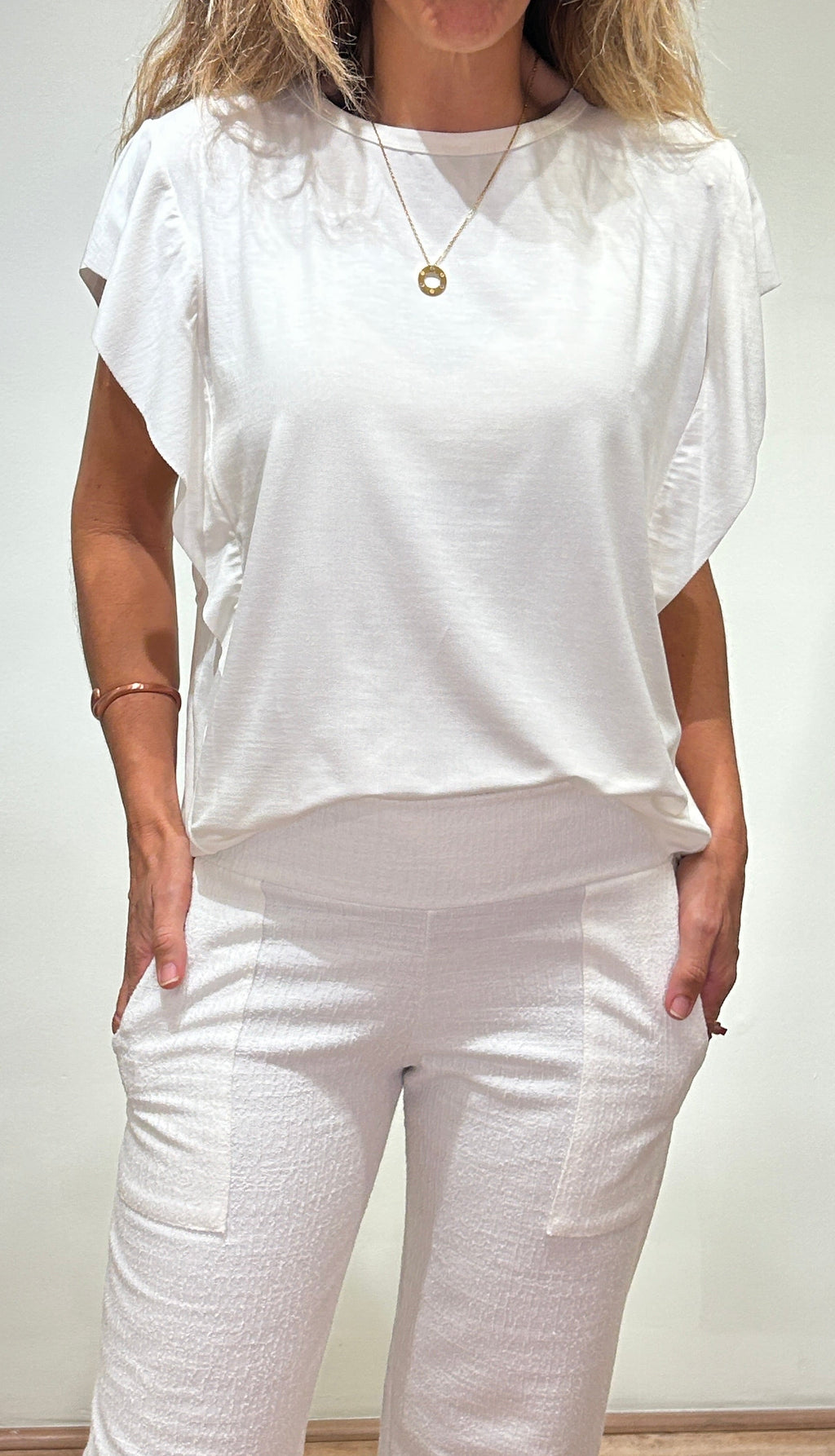 Blusa com Babado Feminina em Viscose com Elastano