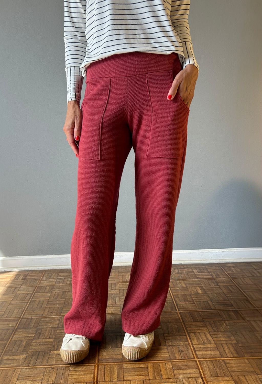 CALÇA RETA BOLSOS TERSE