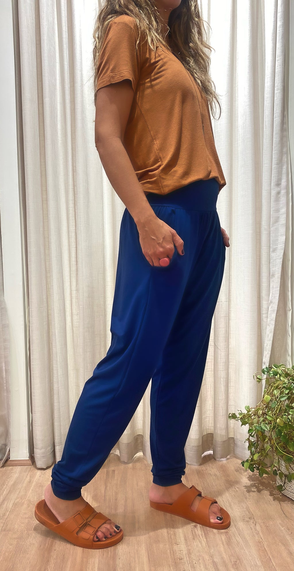 Calça Cenoura Básica